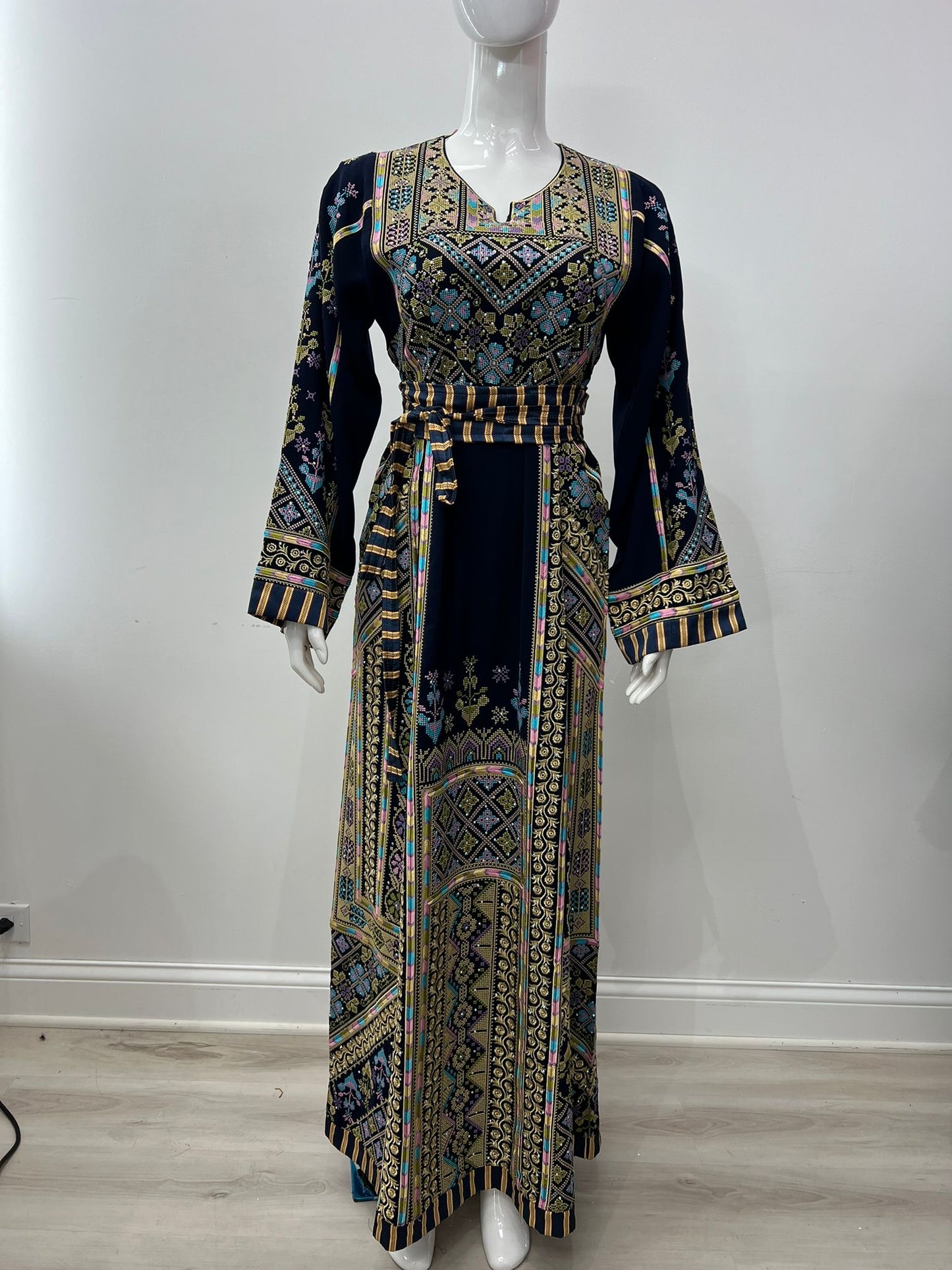Gorgeous Traditional Palestinian Embroidery Thobe